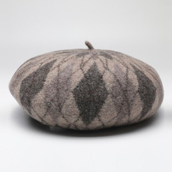 3/$25🎈Wool mix color block argyle beret hat - Picture 1 of 5